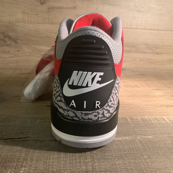 Jordan 3 Retro SE Unite Fire Red - Picture 4 of 5